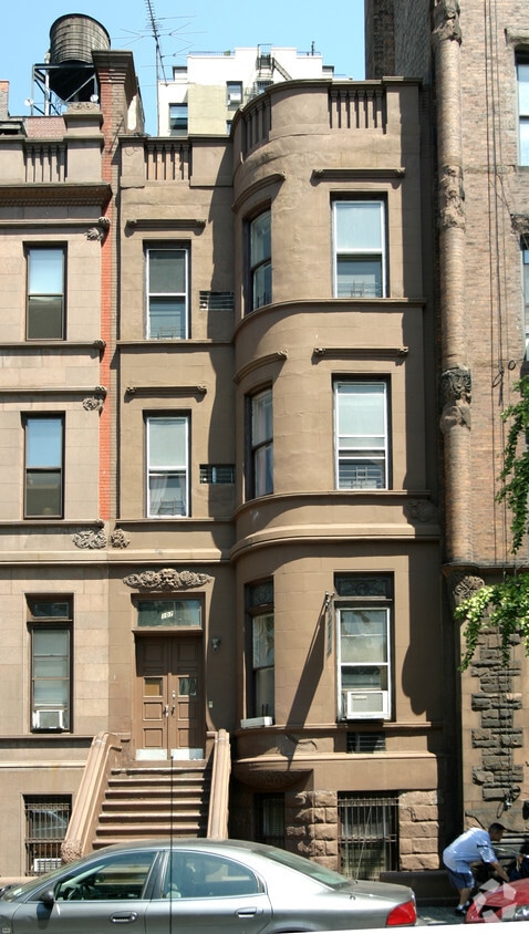 Building Photo - 107 W 85th St