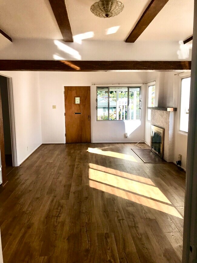 Foto del edificio - 418 W Palm Ave