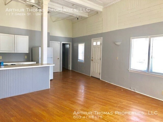 Building Photo - 117 Green St