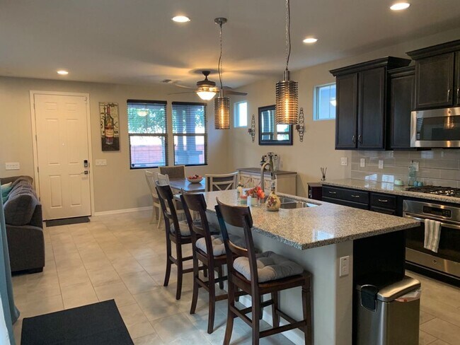 Building Photo - LOVELY COOLEY STATION HOME IN PRIME GILBERT AREA