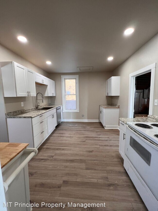 Building Photo - 3 br, 2 bath House - 911 S. Colorado