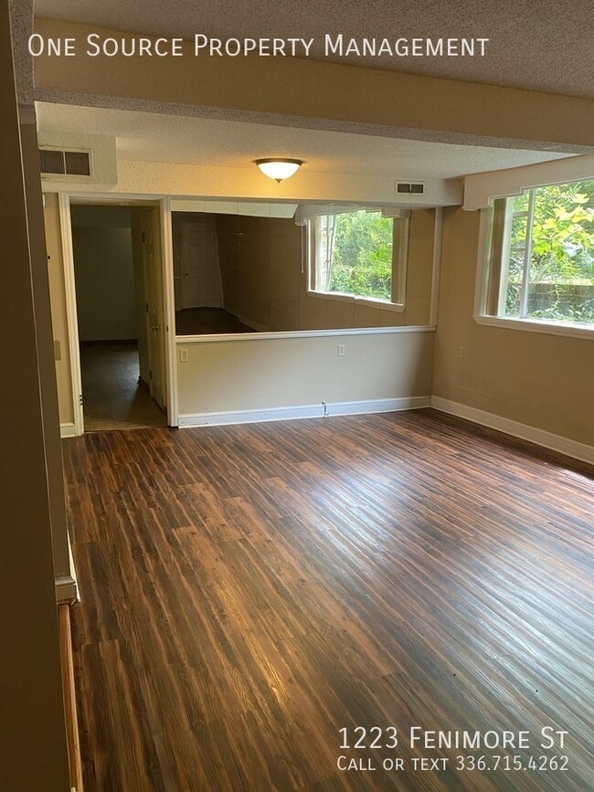 Foto del edificio - 1223 Fenimore St