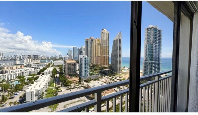 Foto del edificio - 210 174th St