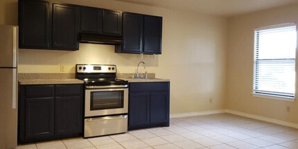 Building Photo - 3331 Ranch Rd 12