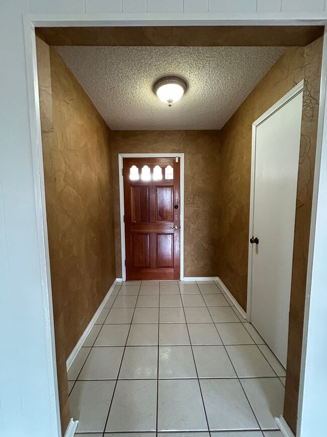 Building Photo - Beautiful Home on a Corner Lot