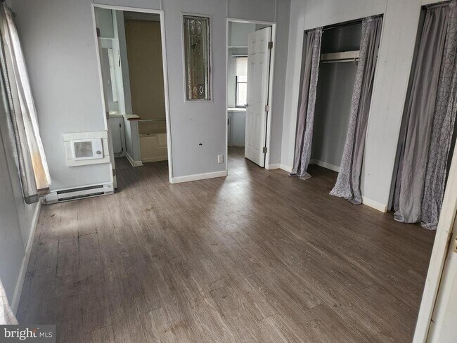 Foto del edificio - 173 Rudolph Ct