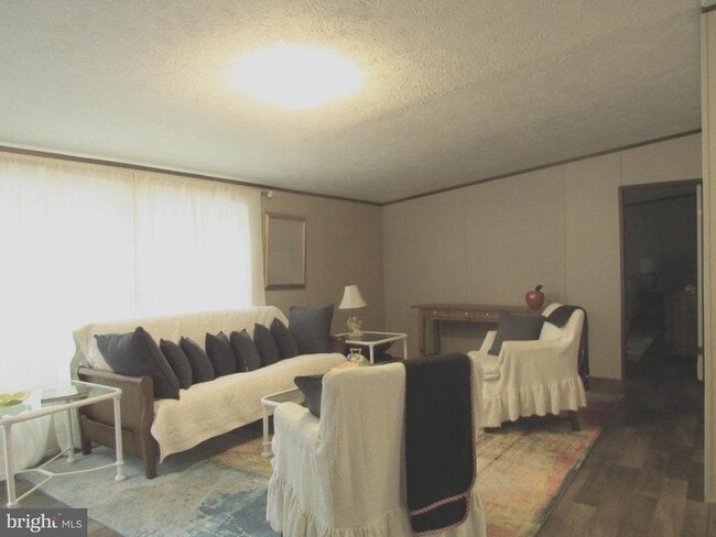 Foto del edificio - 28330 Johnson Rd