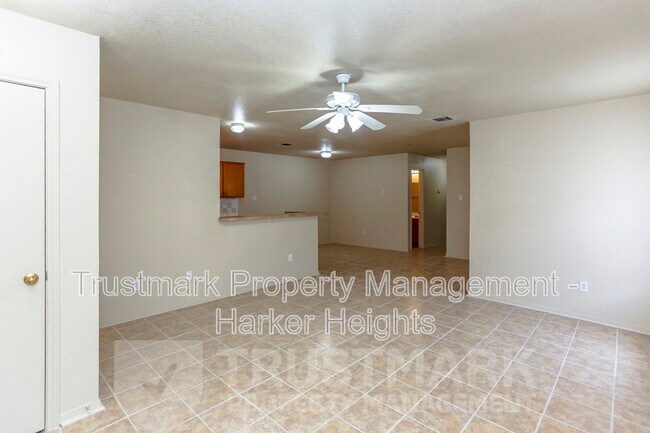 Foto del edificio - 932 Maplewood Dr