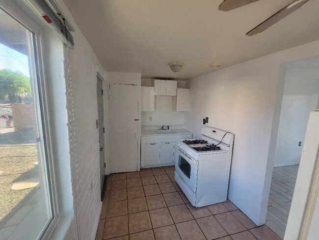 Foto del edificio - 2860 N Alvernon Way