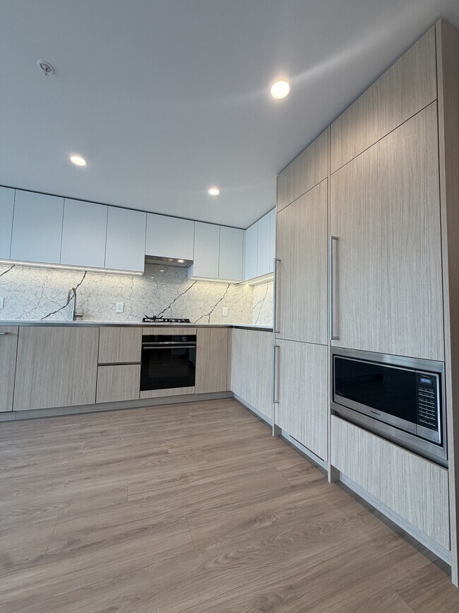 Photo du bâtiment - 2135 Springer Ave