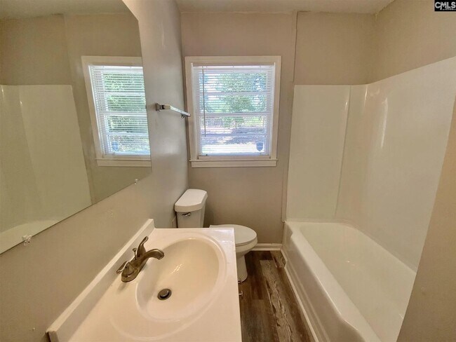 Foto del edificio - 1232 Carter St