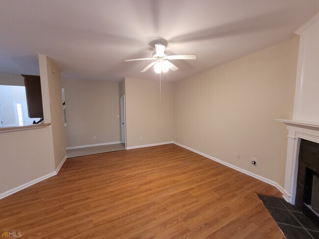 Foto del edificio - 306 Creek Manor Way