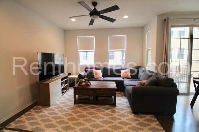 Building Photo - Kearny Mesa, 8862 Promenade North Pl, Wd F...