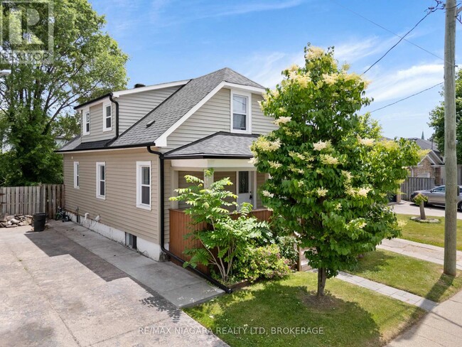 Building Photo - 16 Ormonde Ave