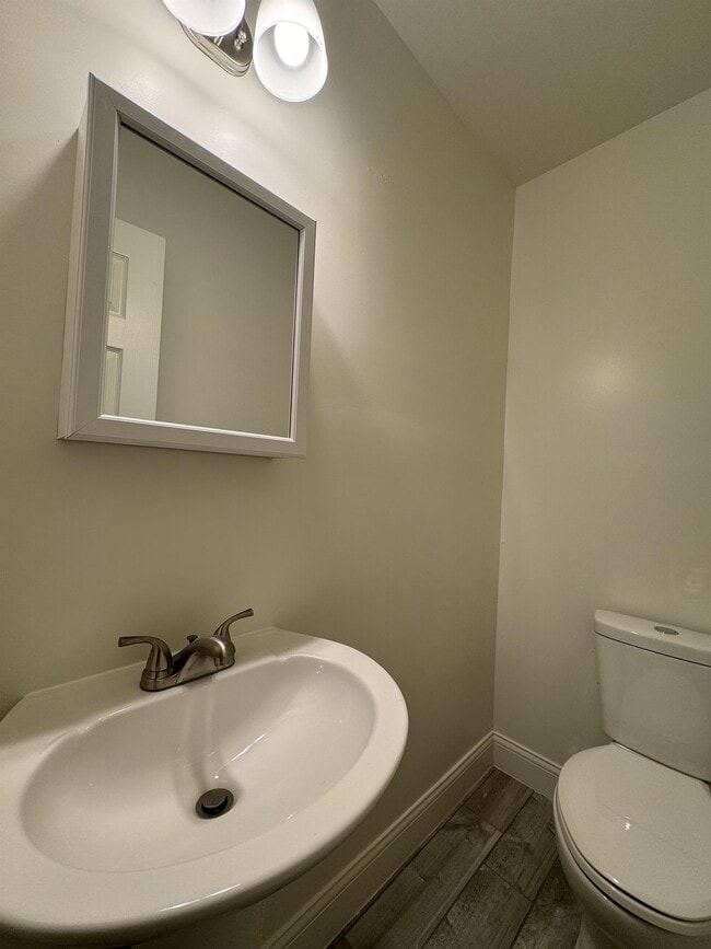 Foto del edificio - 2030 S Hayden St