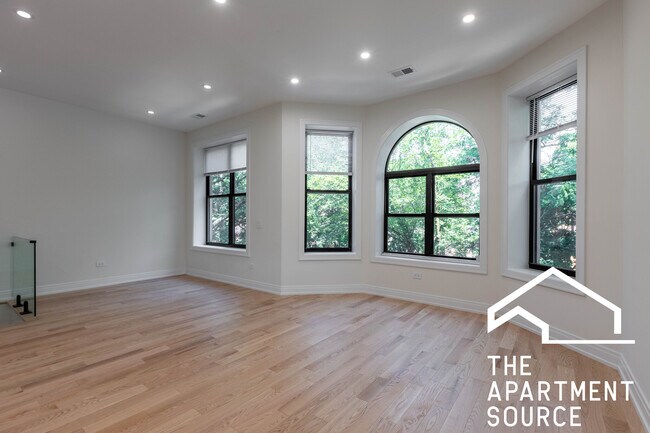 Foto del edificio - 715 W Aldine Ave
