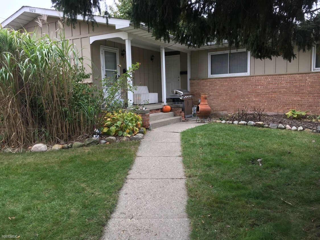 Primary Photo - 1825 Arbordale St