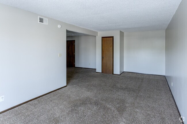 2HAB, 1BA - 900 ft² - University Heights Apartments