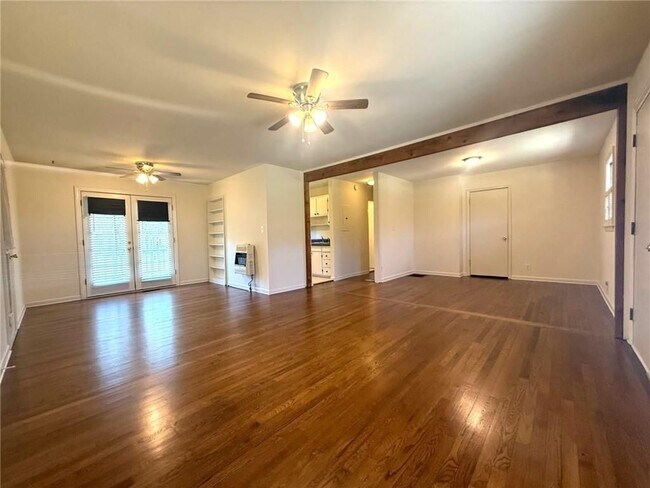 Foto del edificio - 3532 Ponderosa Ln