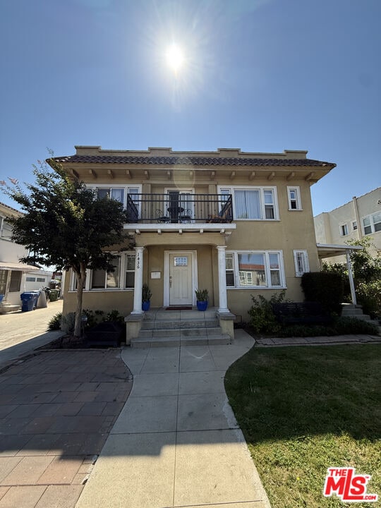 Building Photo - 1436 S Norton Ave