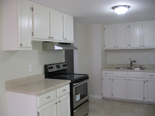 Foto del edificio - Lovely 3 BR single family home in Hampton