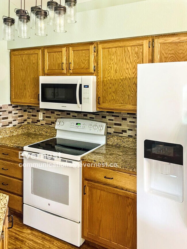 Foto del edificio - 1009 Meadow Ct