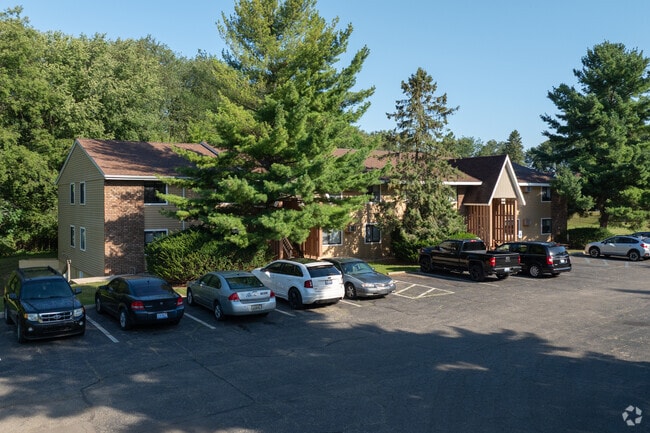 Building Photo - Rolling Pines Apartments