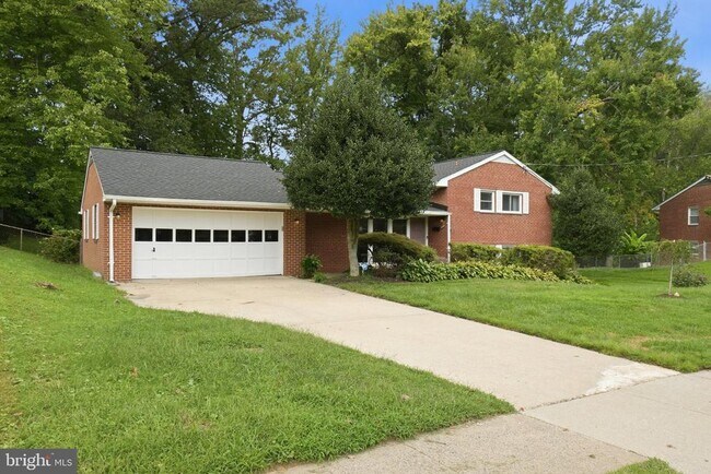 Building Photo - 7545 Axton St
