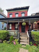 Building Photo - 708 Catherine St