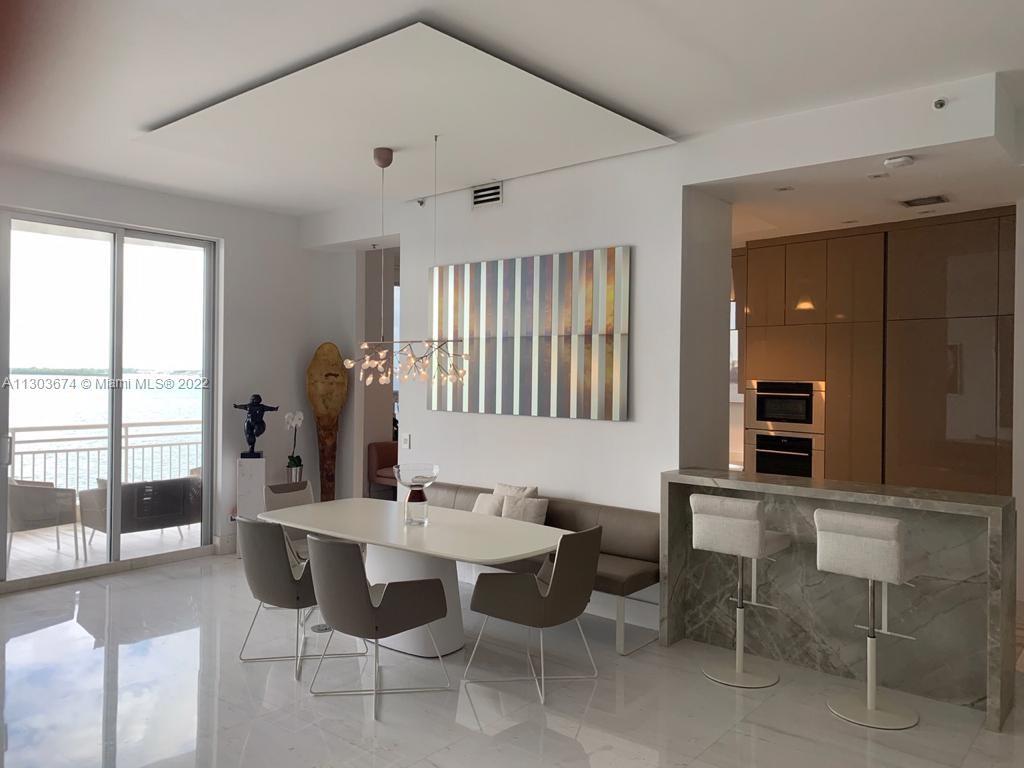 Primary Photo - 808 Brickell Key Dr