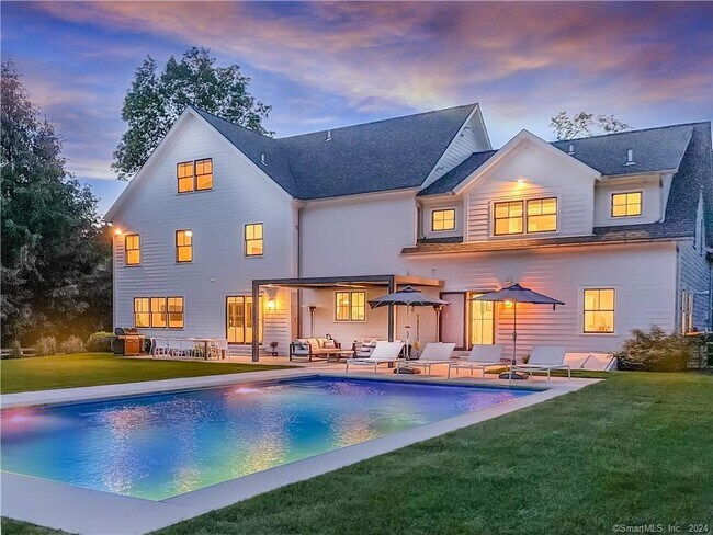Foto del edificio - 17 Stony Brook Rd