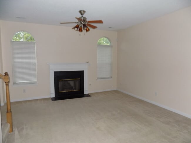 Building Photo - KILN CREEK - Claymill Corner