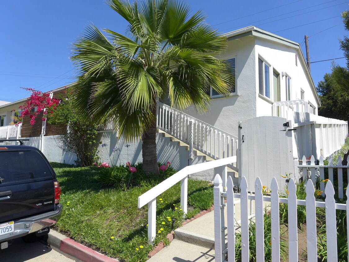 Foto principal - 2802 Ingleside Dr