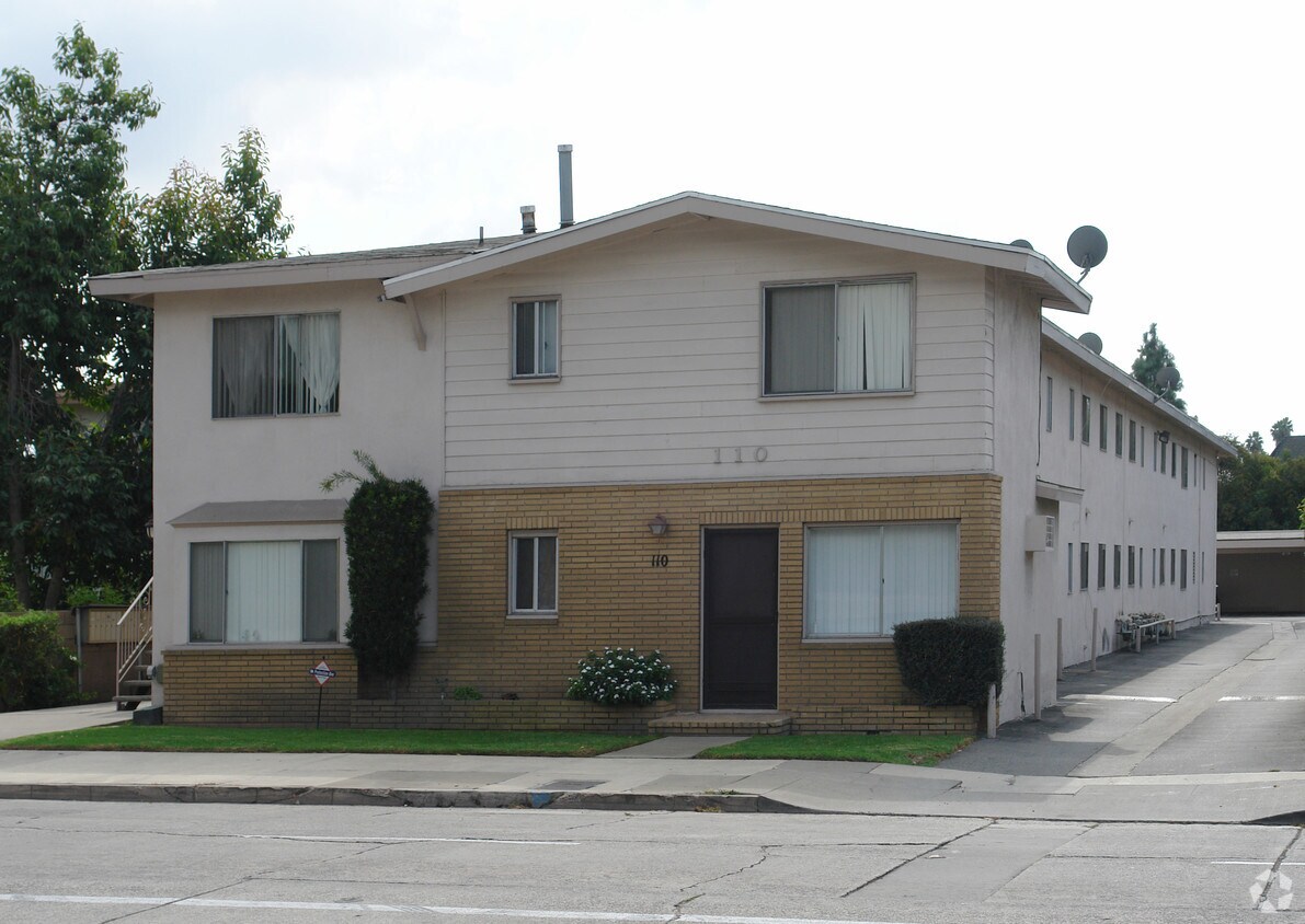 Foto del edificio - 110 W Santa Clara Ave