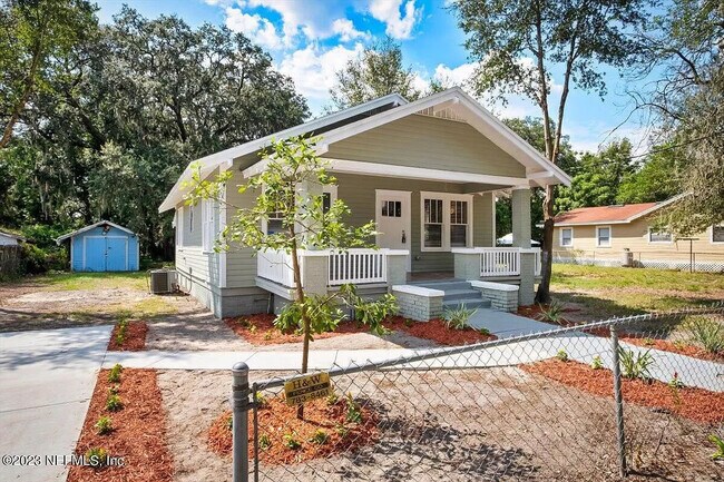Building Photo - 7576 Calvin St