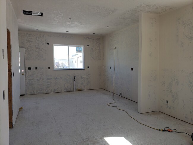 Building Photo - 503 S 12th St