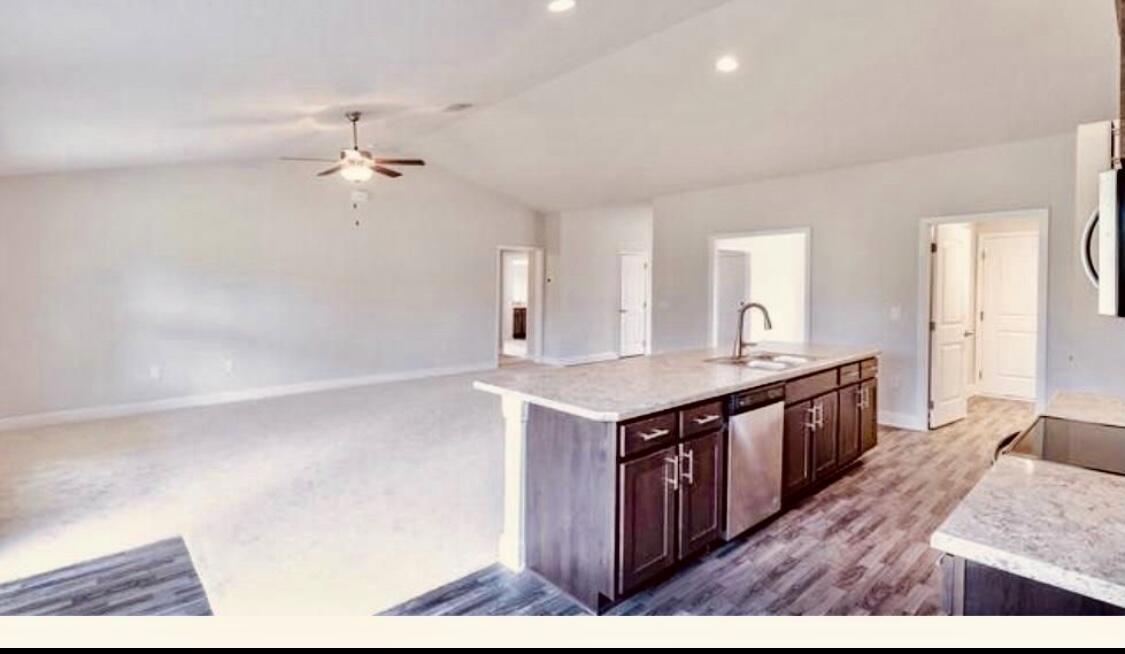 Primary Photo - 357 SE Whitmore Dr
