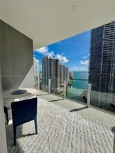 Building Photo - 300 Biscayne Blvd Way