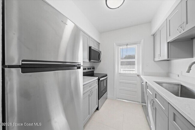 Foto del edificio - 154 Crescent Beach Dr