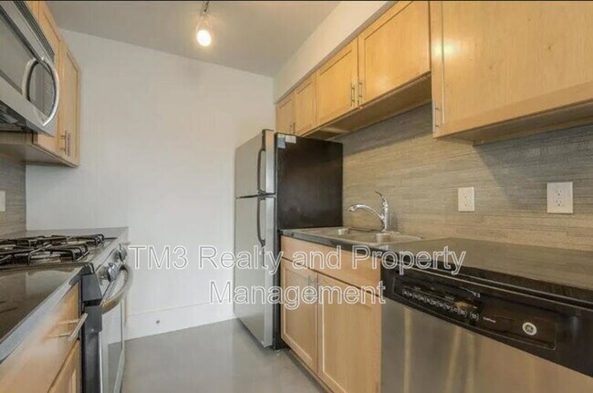 Foto del edificio - 600 E 8th St