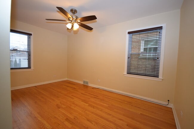 Building Photo - 5551 S Mason Ave