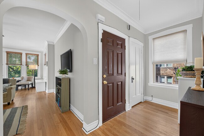Foto del edificio - 414 S Harvey Ave