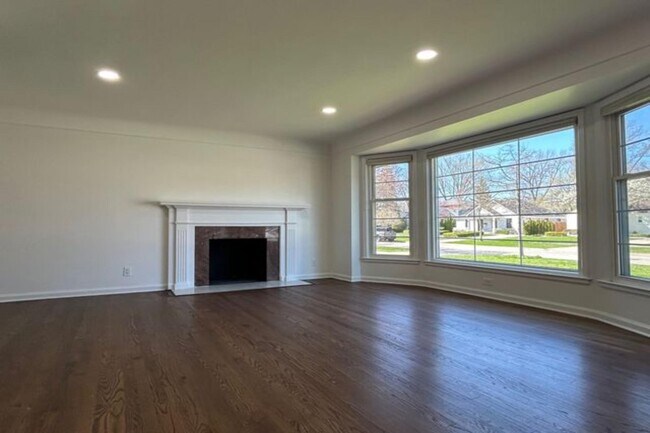 Foto del edificio - 2194 Dorchester Rd