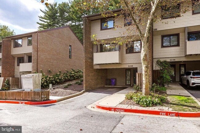 Foto del edificio - 5438 Ring Dove Ln