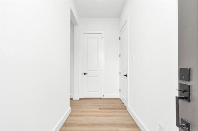 Foto del edificio - 2218 Elysian St