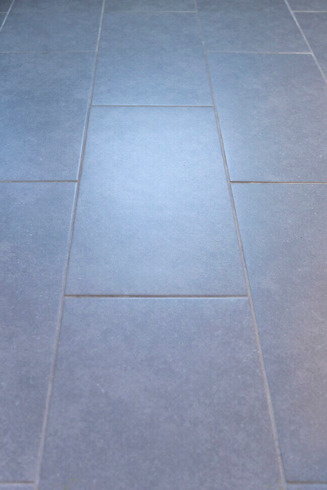 Pisos de cocina - 3000 Golden Rd