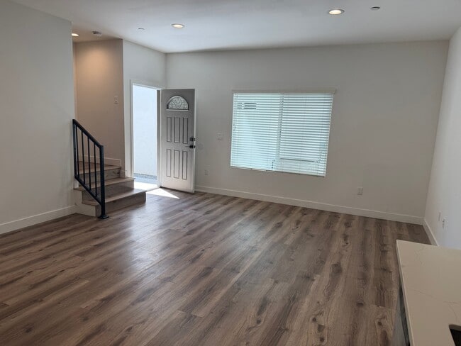 Photo - 6458 1/2 Balboa Blvd (Los Angeles, CA) Townhome