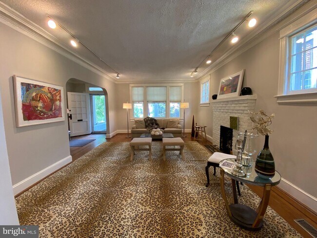 Foto del edificio - 4211 16th St NW