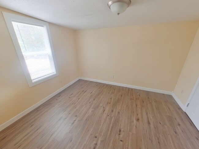 Building Photo - 2239 Santa Fe S