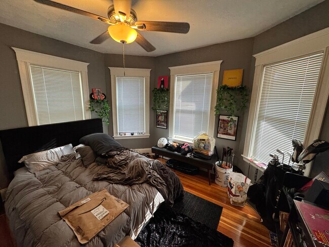 Foto del edificio - 307 Highland Ave